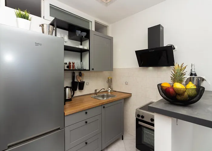Znjan Apartman *