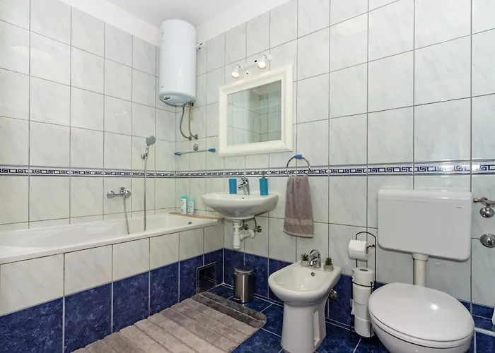 Znjan Apartman *